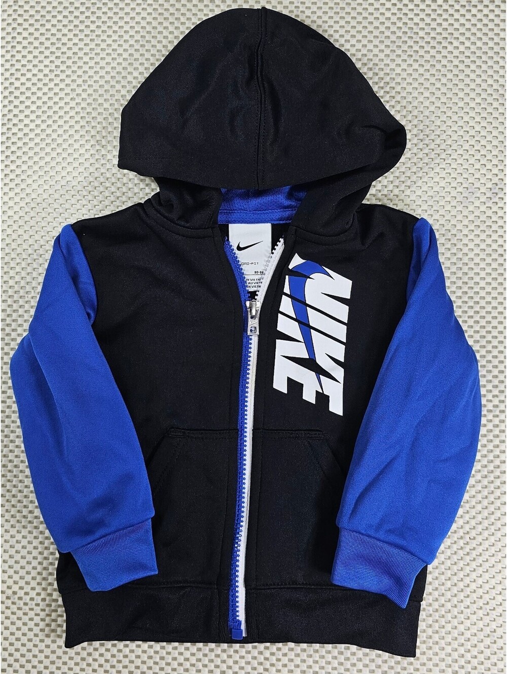 Nike Dri-FIT Kids' Hoodie. Size 18M